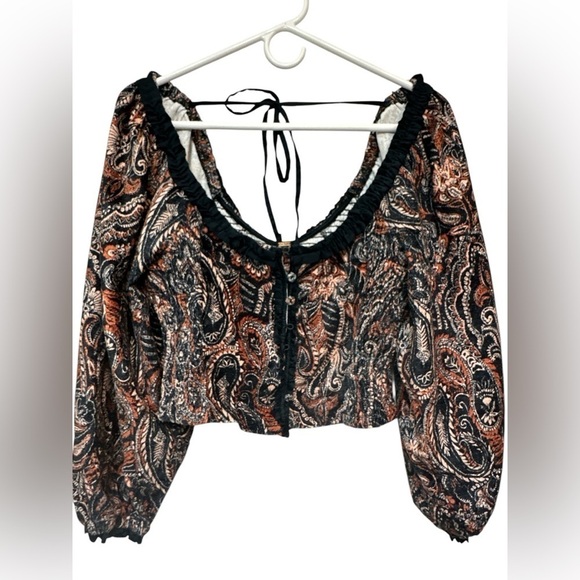 Free People Tops - Free People Dare Me VELVET Blouse Women's Black Blouson Sleeve